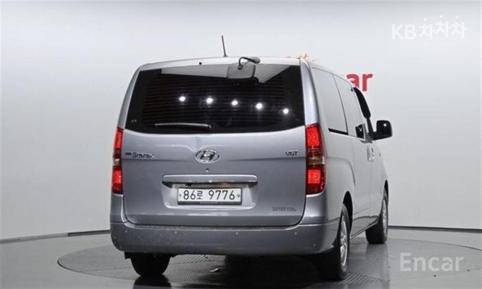 Hyundai Starex — miniaturë 4