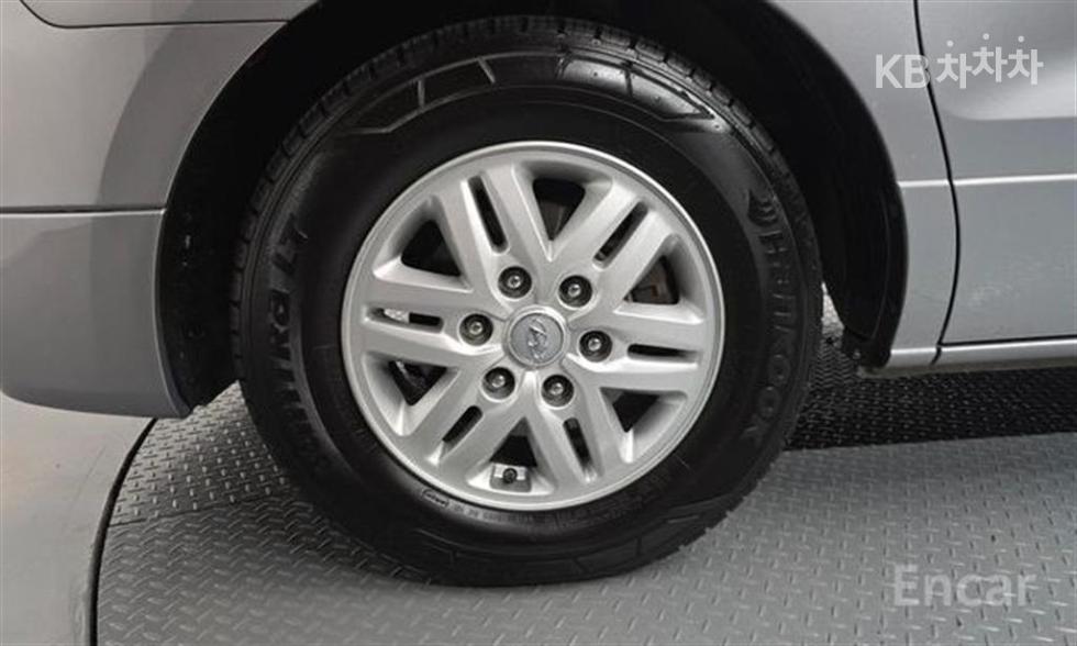 Hyundai Starex — miniaturë 5