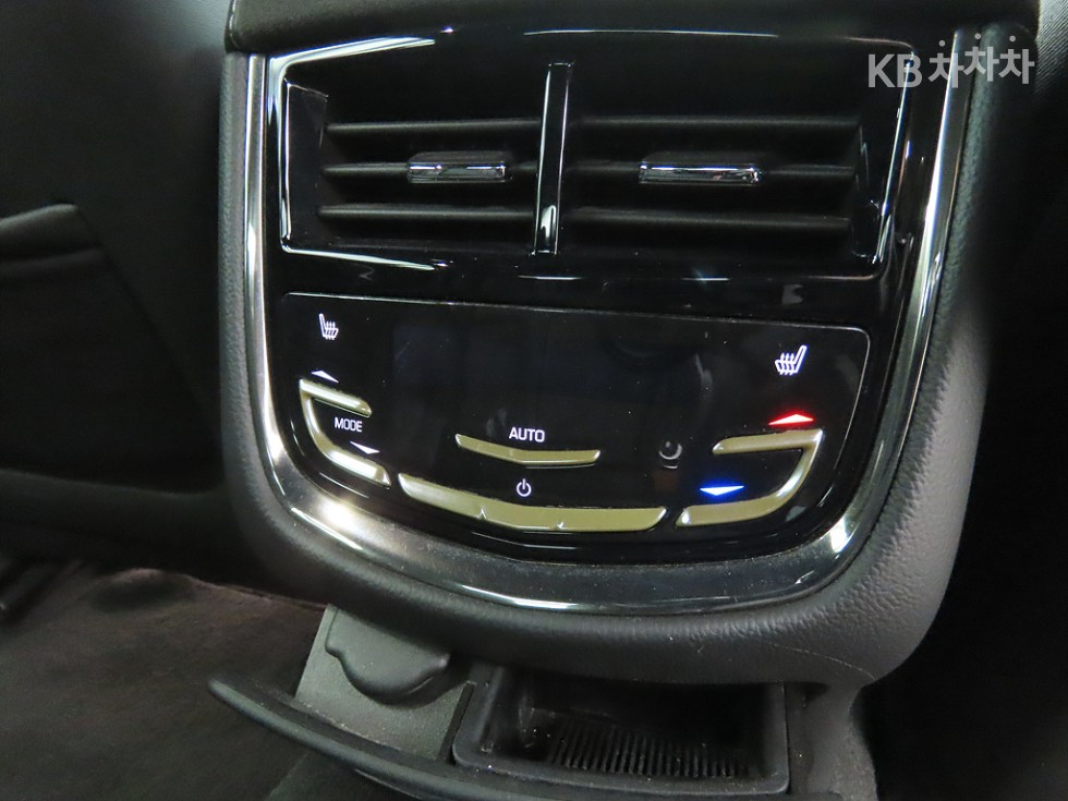 Cadillac CTS — miniaturë 16