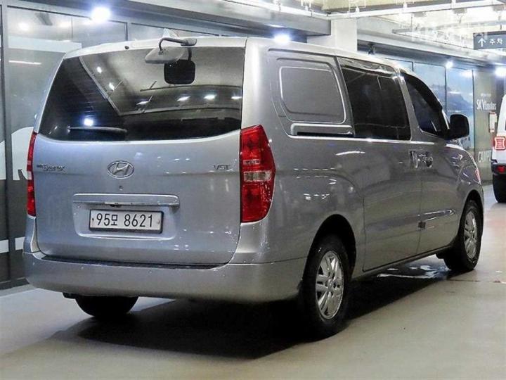 Hyundai Starex — miniaturë 4