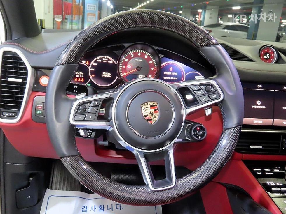 Porsche Cayenne — miniaturë 8