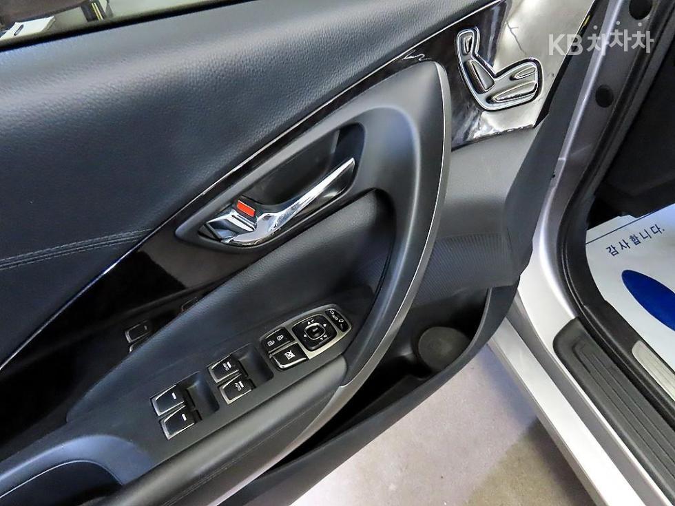 Hyundai Grandeur — miniaturë 13