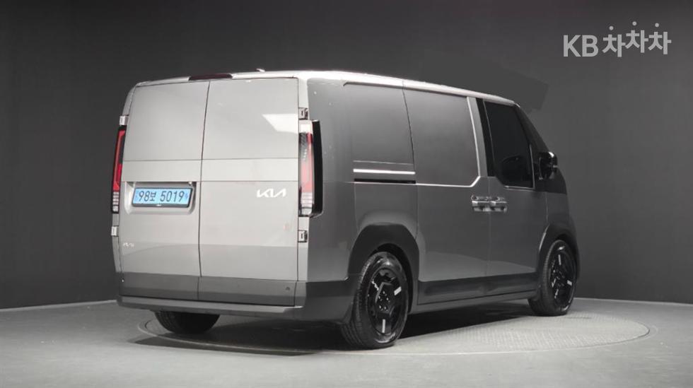 Kia PV5 — miniaturë 4