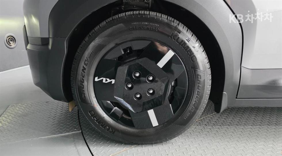 Kia PV5 — miniaturë 13