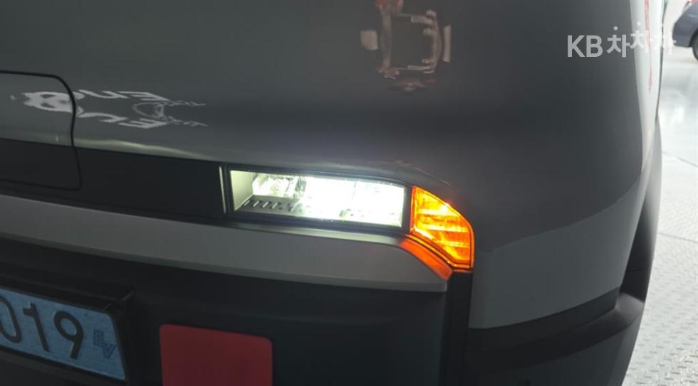 Kia PV5 — miniaturë 14