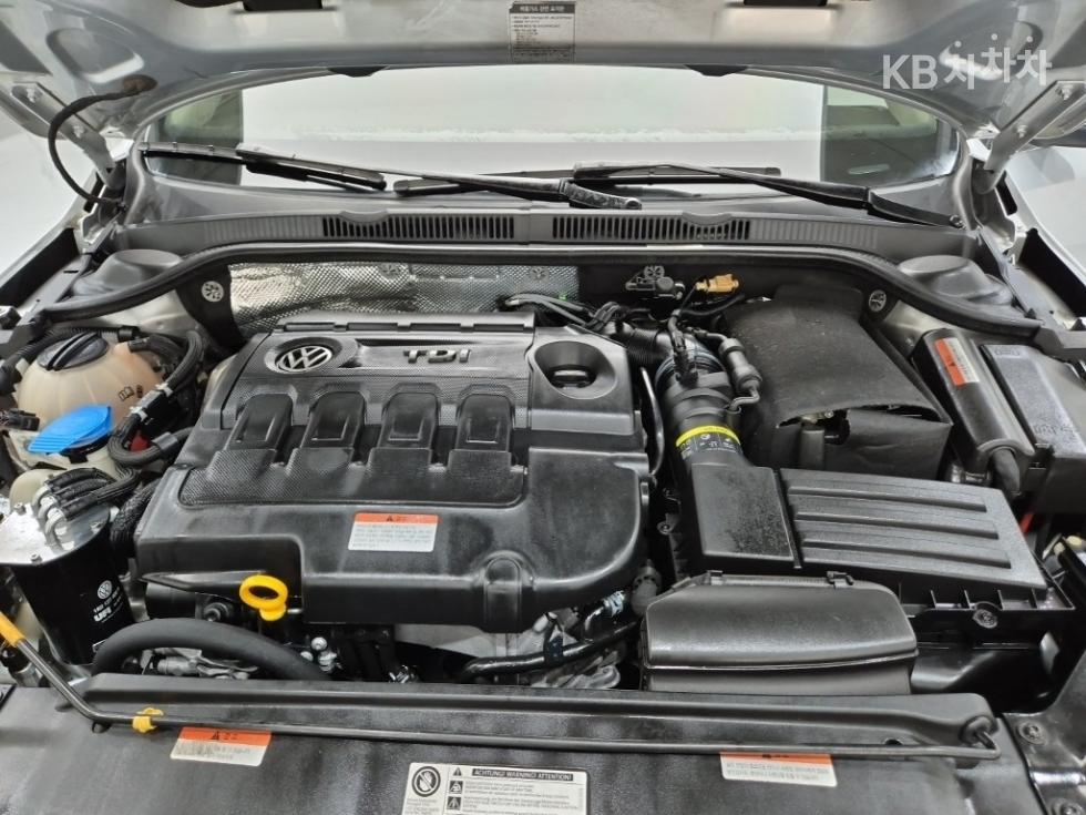 Volkswagen Jetta — miniaturë 5