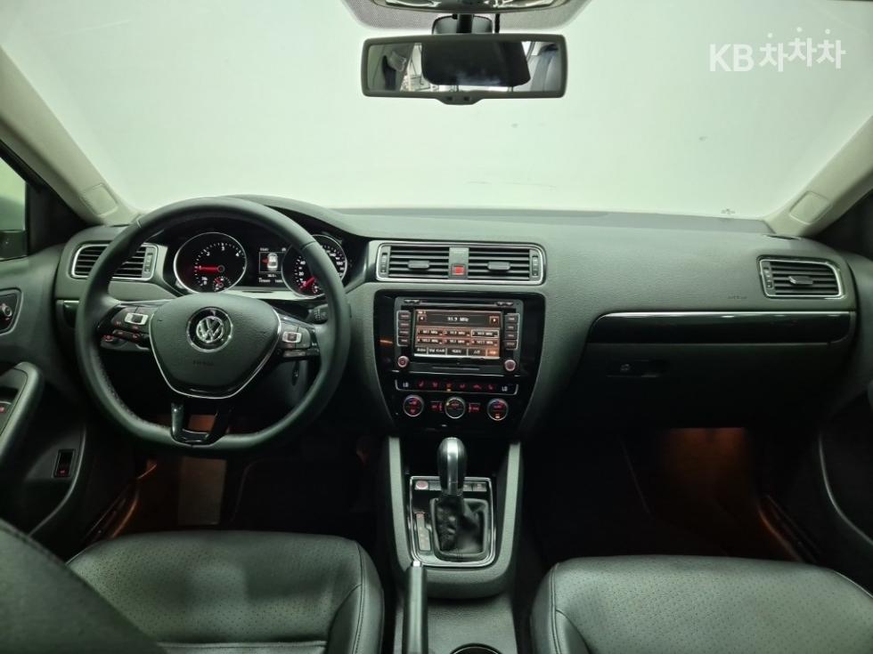 Volkswagen Jetta — miniaturë 7