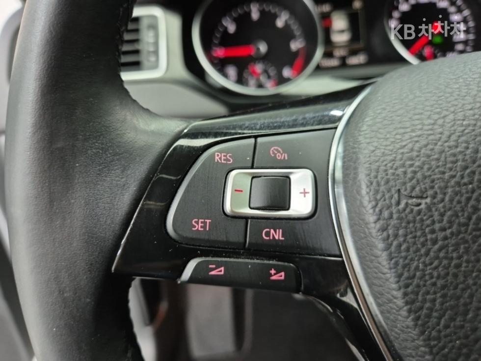 Volkswagen Jetta — miniaturë 16