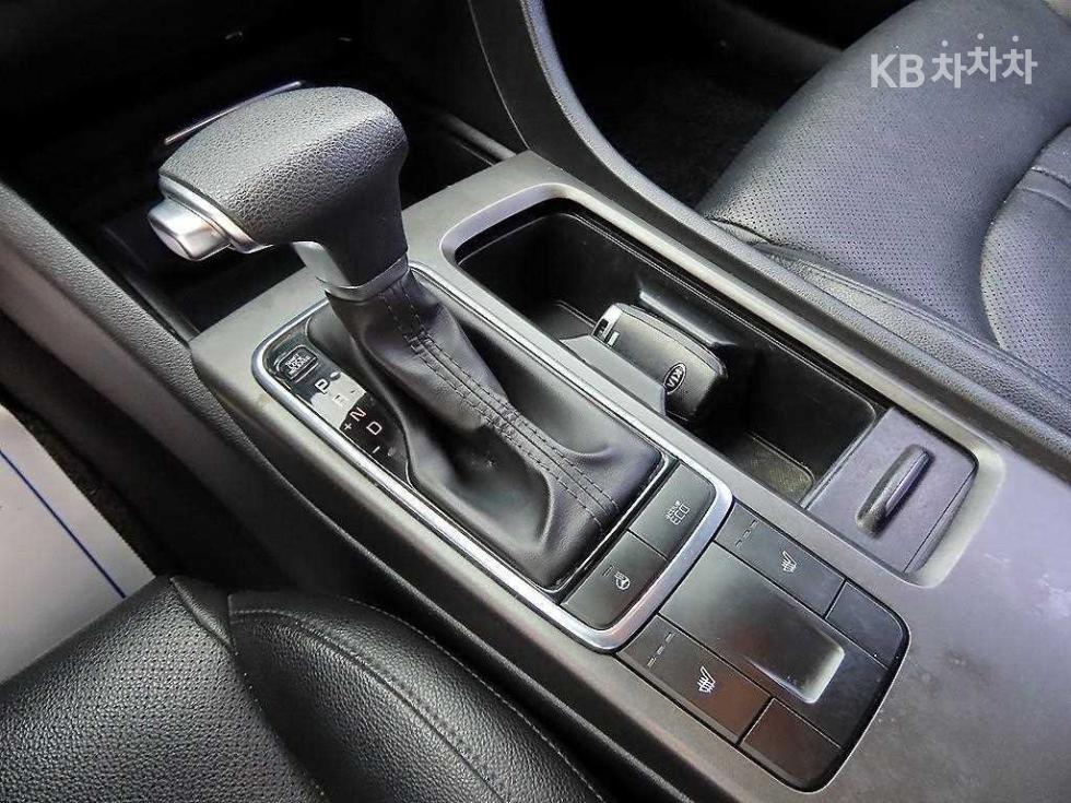 Kia K5 — miniaturë 10