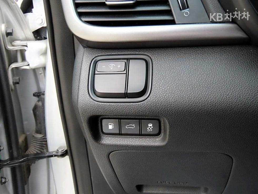 Kia K5 — miniaturë 12