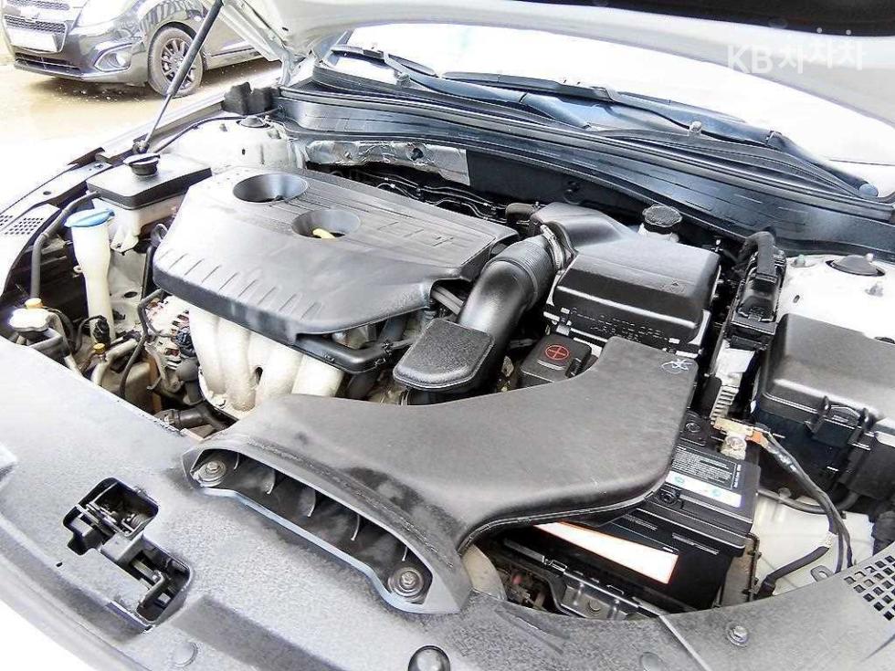 Kia K5 — miniaturë 17