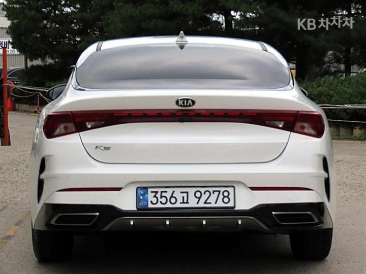 Kia K5 — miniaturë 4