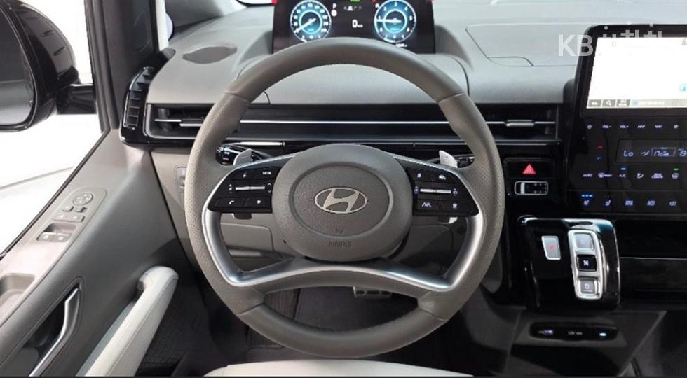 Hyundai Staria — miniaturë 13