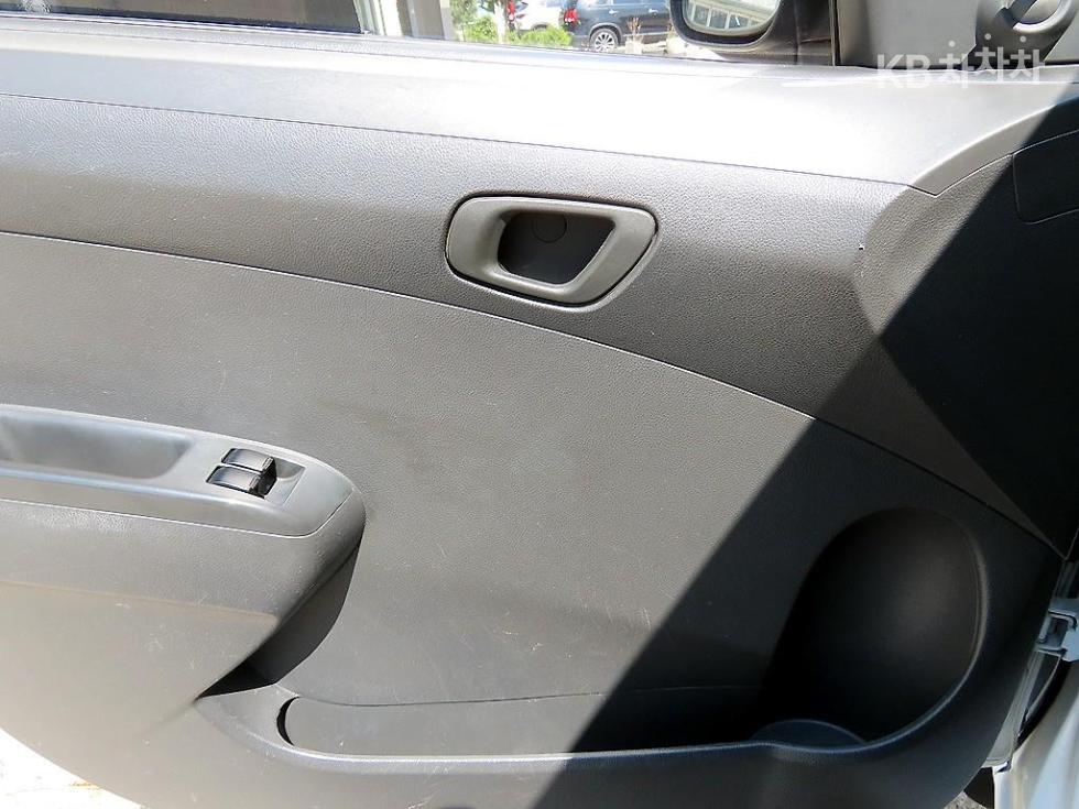 Chevrolet Spark — miniaturë 11
