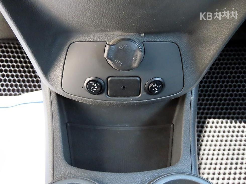 Chevrolet Spark — miniaturë 12