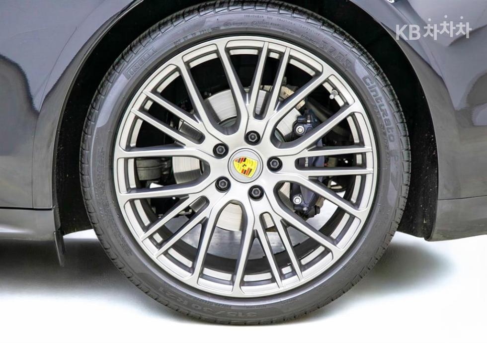 Porsche Panamera — miniaturë 7