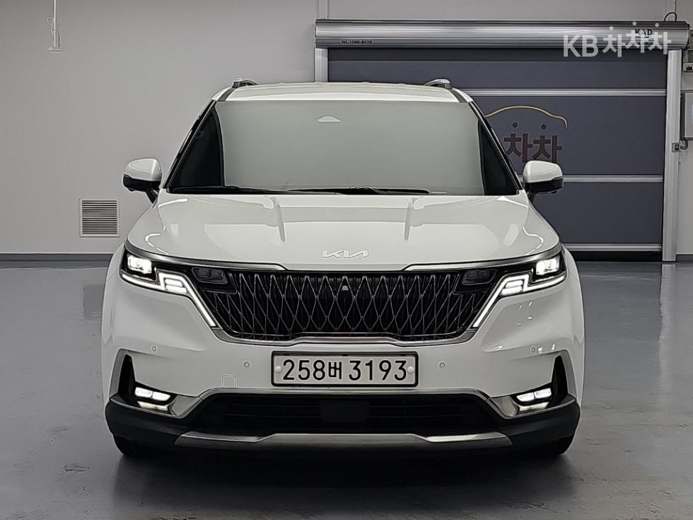 Kia Carnival — miniaturë 2