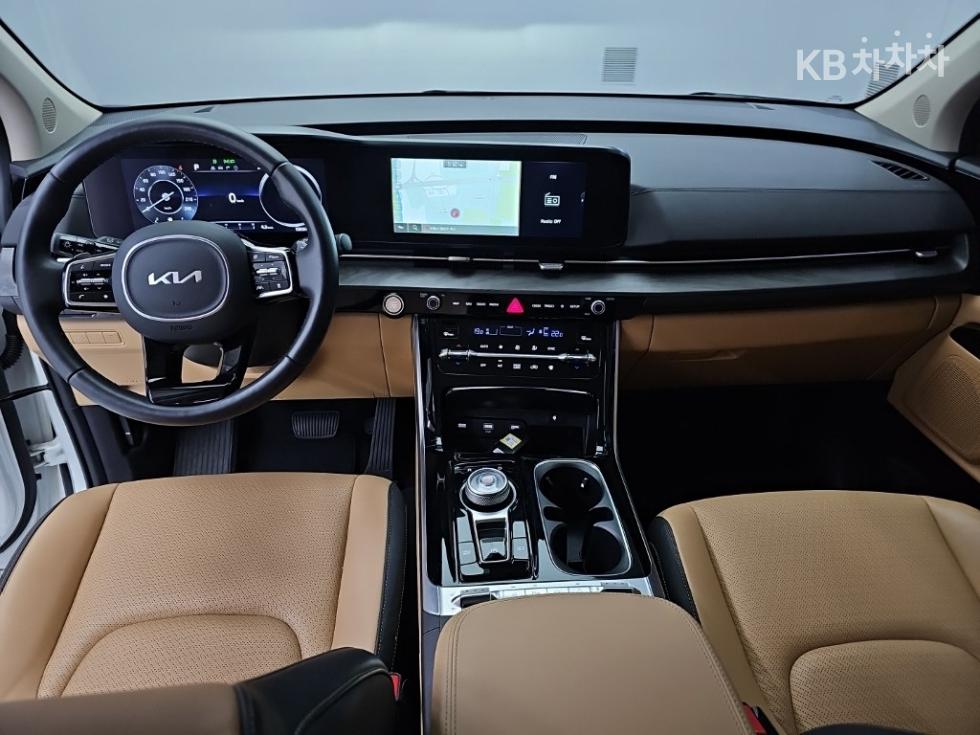 Kia Carnival — miniaturë 7