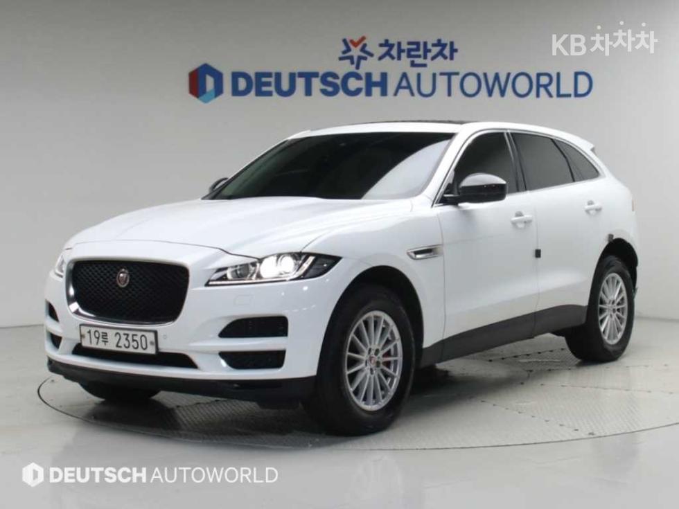 Jaguar F-PACE