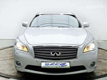 Infiniti M Premium Y51 — foto 1
