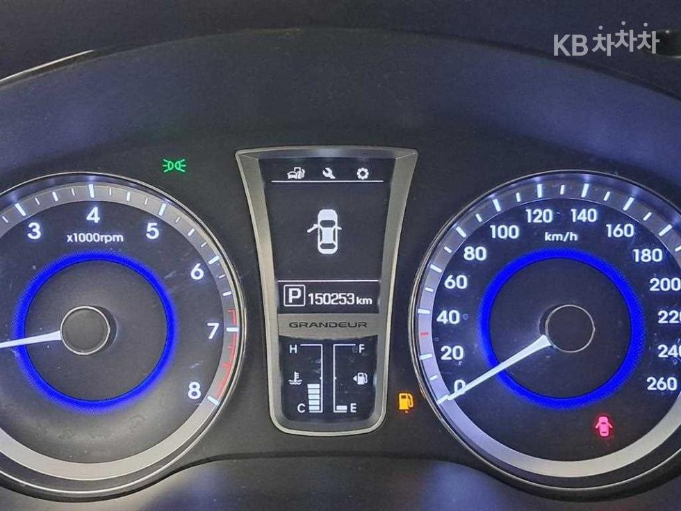Hyundai Grandeur — miniaturë 8