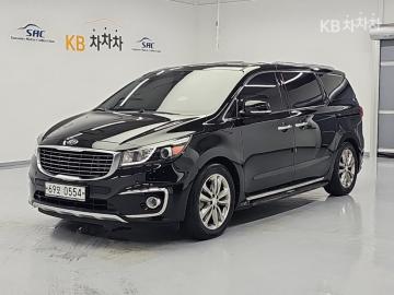 Kia Carnival 7-seater Limousine VIP — foto 1
