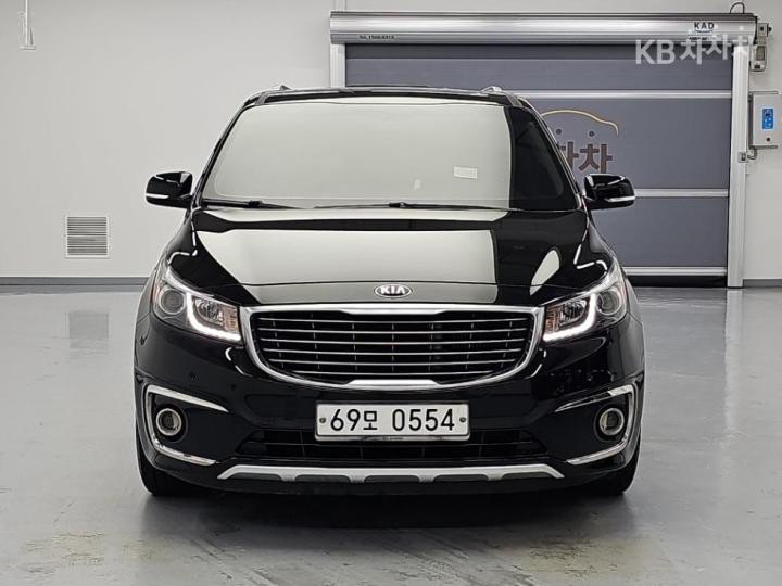 Kia Carnival — miniaturë 2