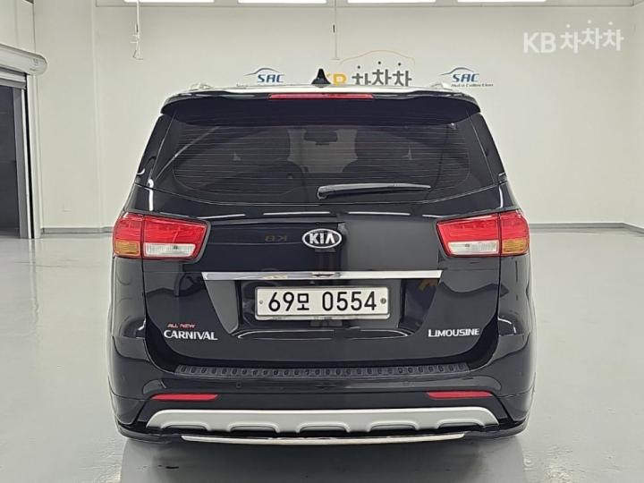 Kia Carnival — miniaturë 3