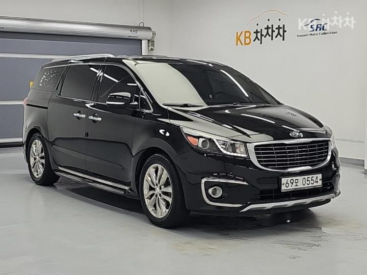 Kia Carnival — miniaturë 4