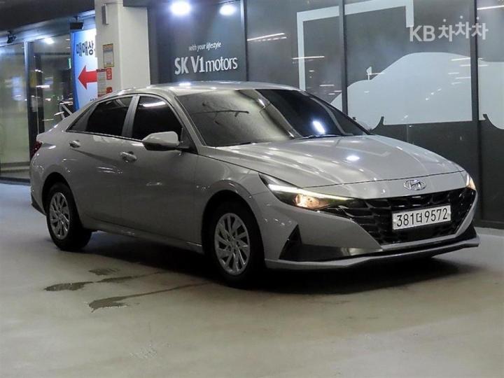 Hyundai Avante 1.6 Smart — foto 1