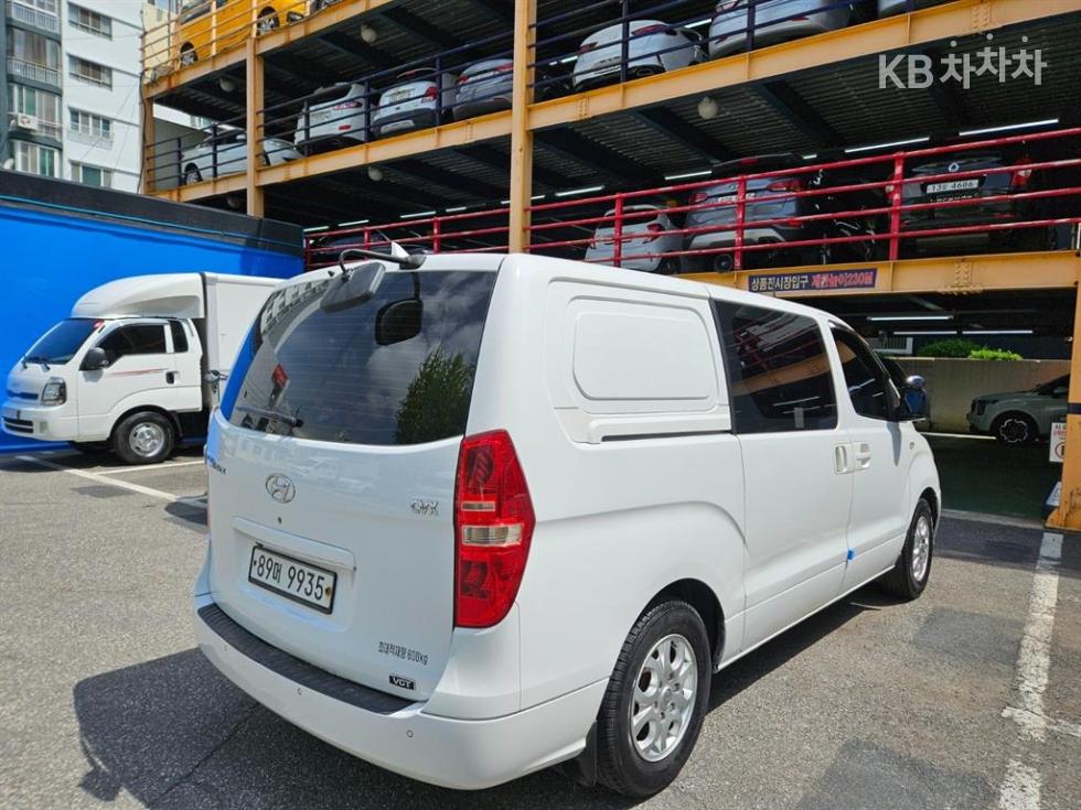 Hyundai Starex — miniaturë 4