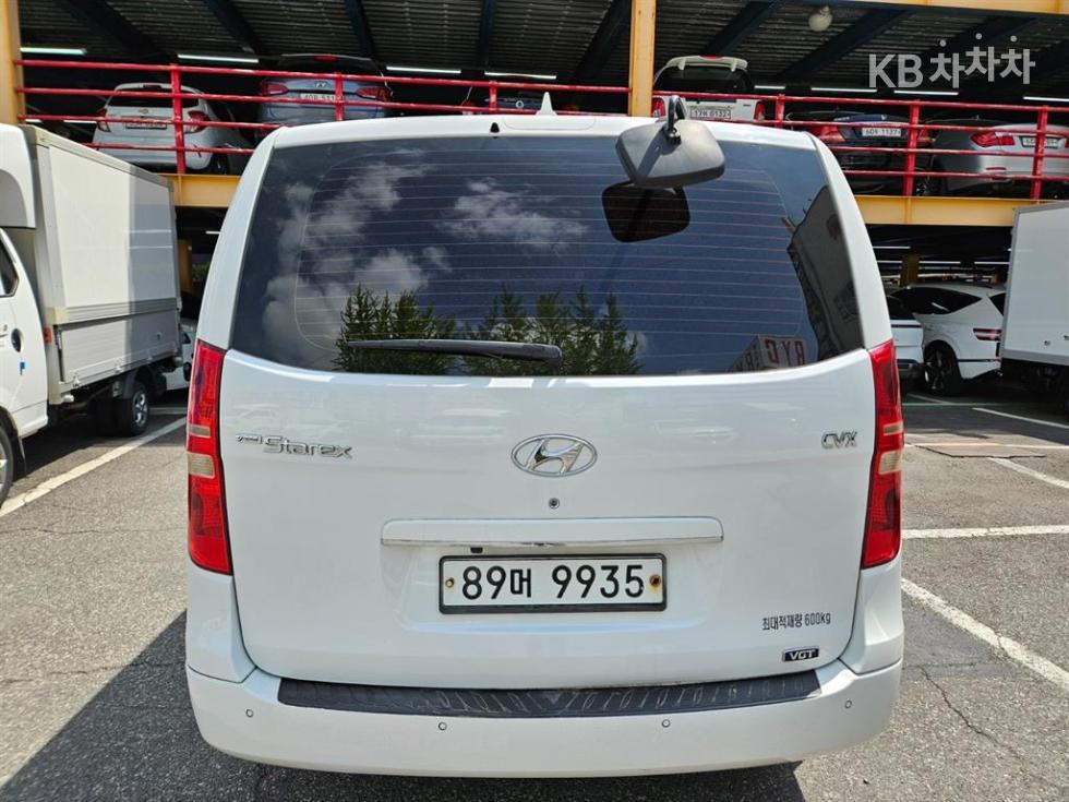 Hyundai Starex — miniaturë 5