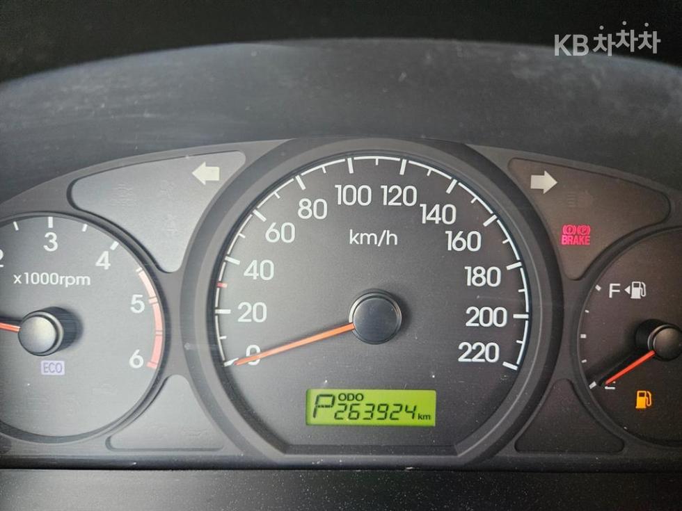 Hyundai Starex — miniaturë 17