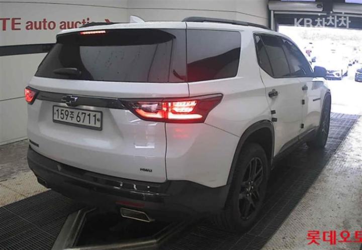Chevrolet Traverse — miniaturë 4