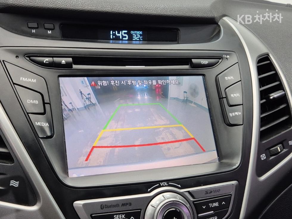 Hyundai Avante — miniaturë 14