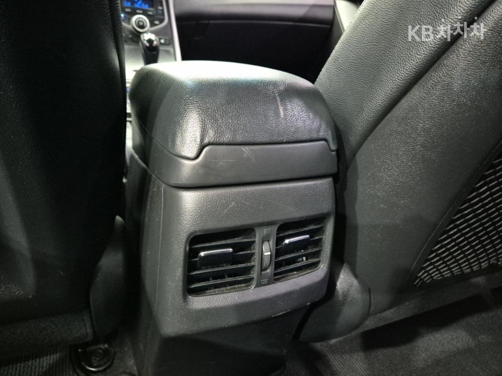 Hyundai Avante — miniaturë 18