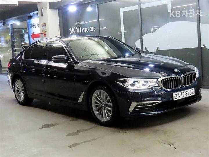 BMW 5er 530i m sport plus — foto 1