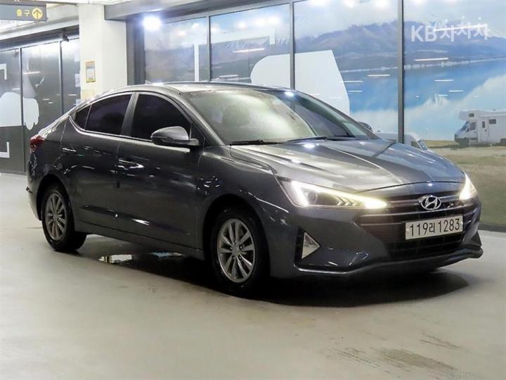 Hyundai Avante smartstream g1.6  smart — foto 1