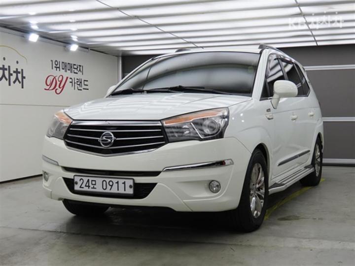 SsangYong Korando 4WD TX 9-seater — foto 1