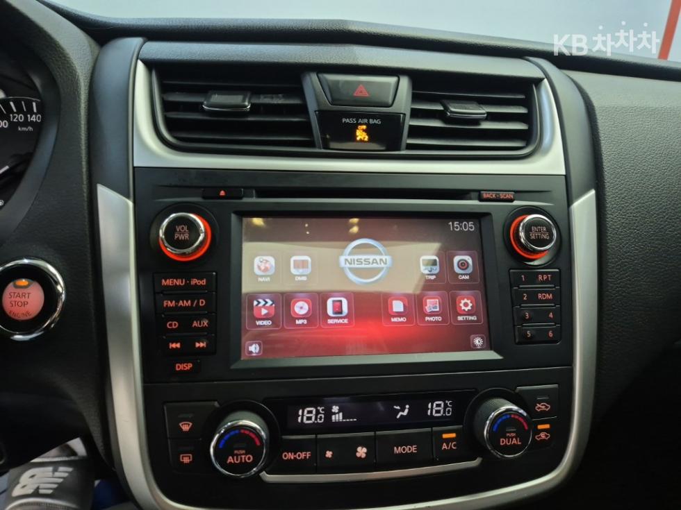 Nissan Altima — miniaturë 14