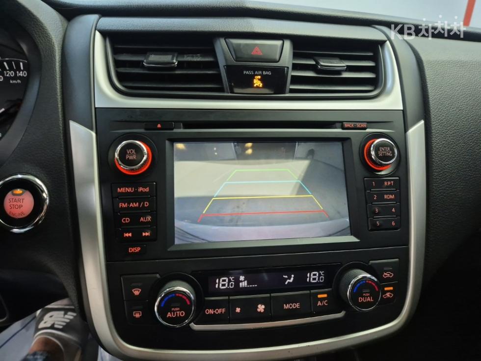 Nissan Altima — miniaturë 15