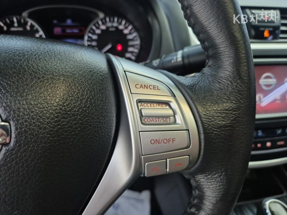 Nissan Altima — miniaturë 16