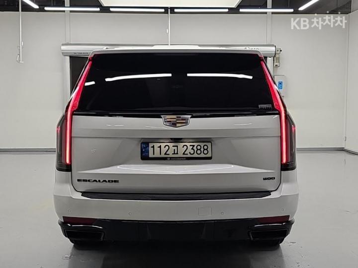 Cadillac Escalade — miniaturë 3