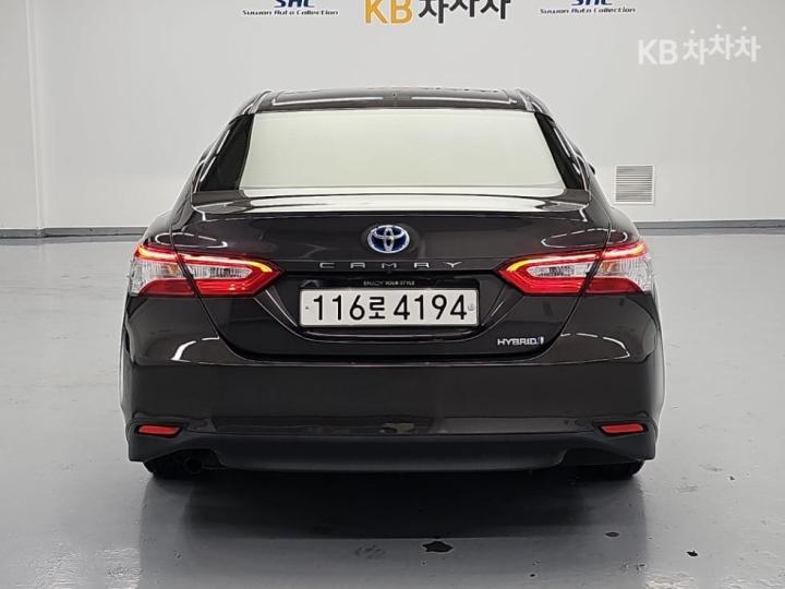 Toyota Camry — miniaturë 3