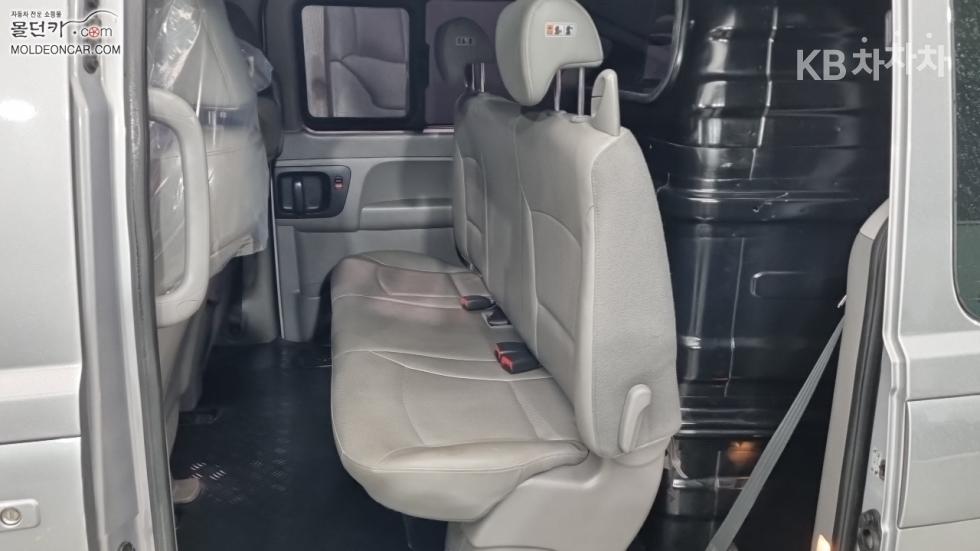 Hyundai Starex — miniaturë 10