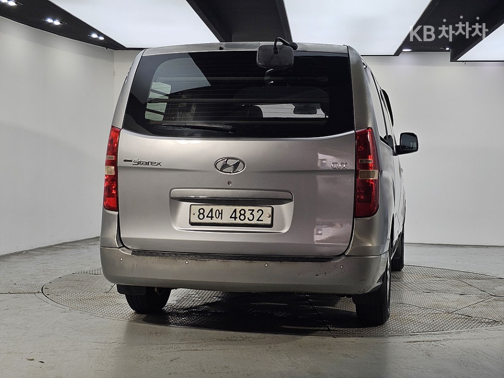 Hyundai Starex — miniaturë 3