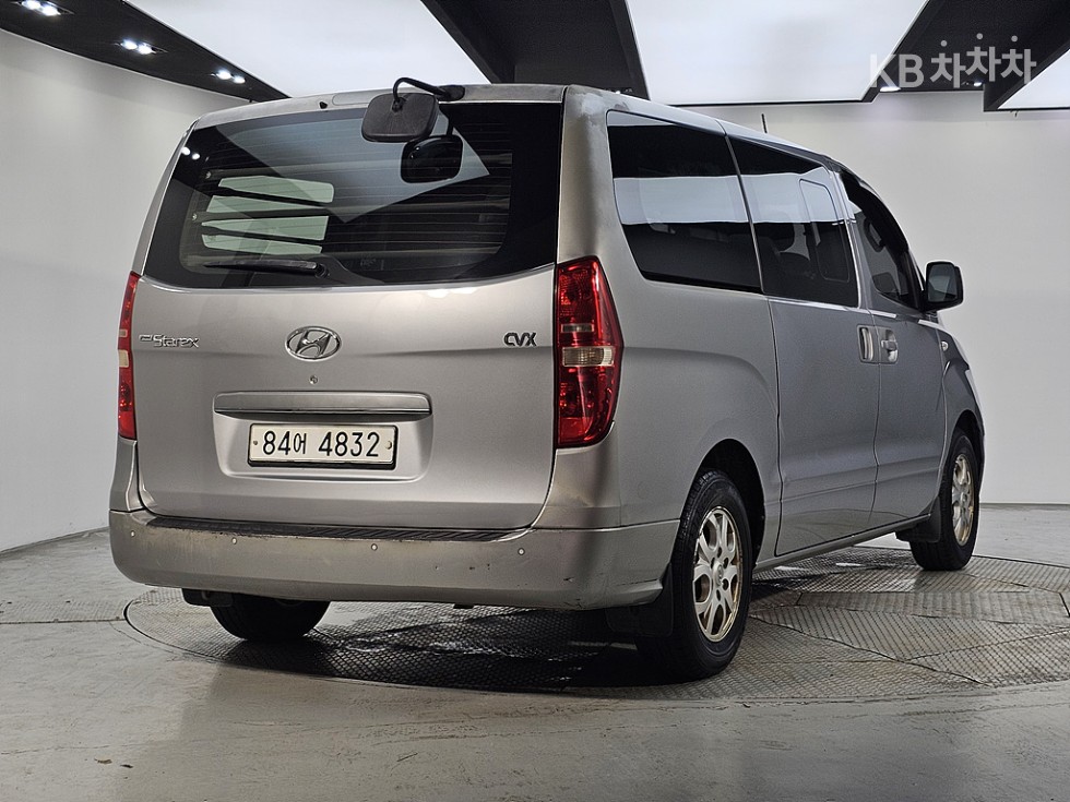 Hyundai Starex — miniaturë 4