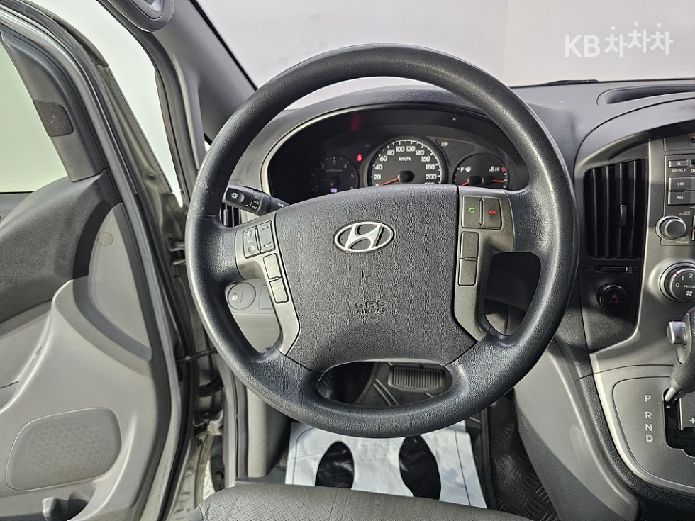 Hyundai Starex — miniaturë 12
