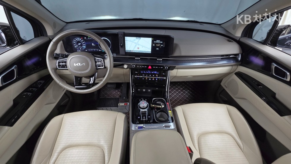 Kia Carnival — miniaturë 16