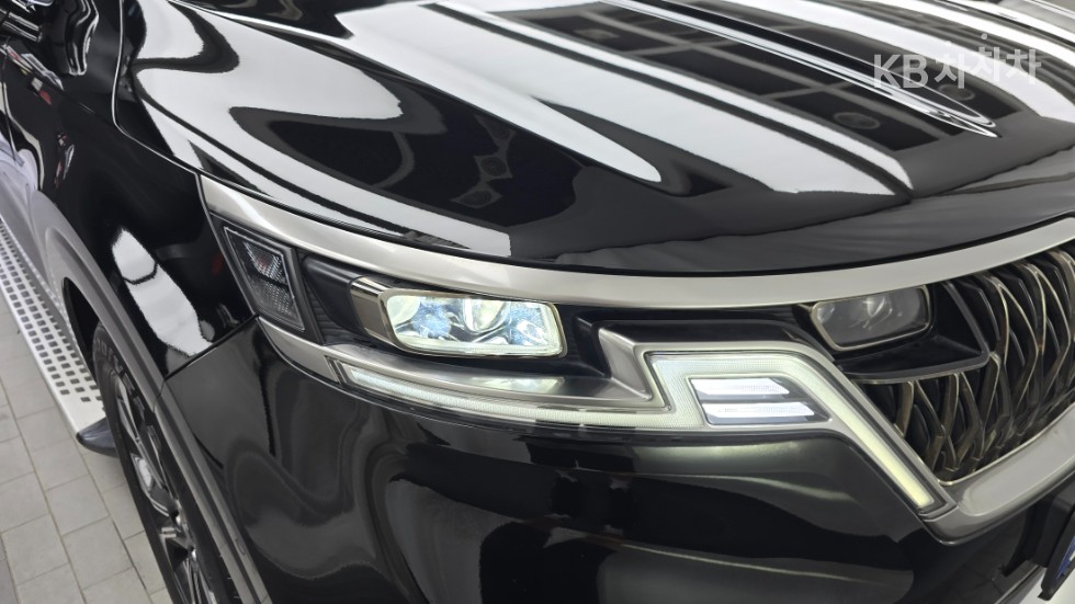 Kia Carnival — miniaturë 19